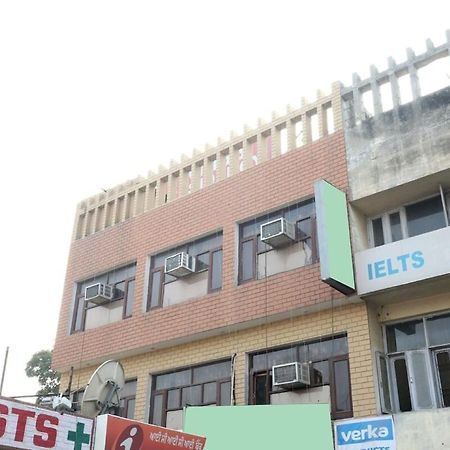 The Kings Residency Hotel Mohali Exterior photo